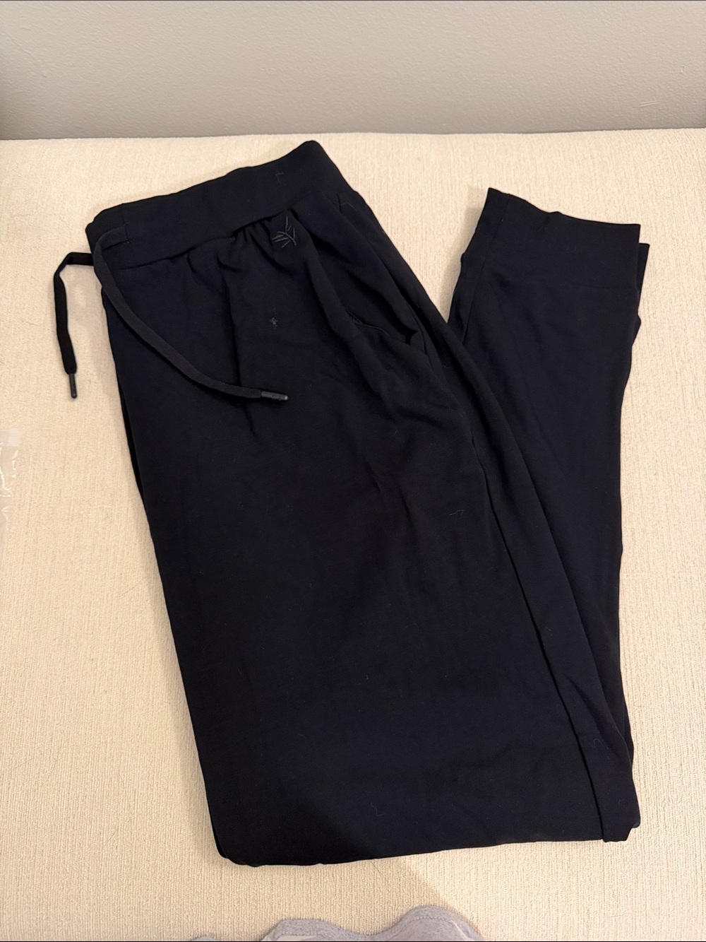 NWOT Cozy Earth Bamboo Jogger Pants - Picture 4 of 5